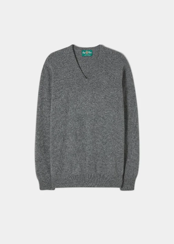 Men's Geelong Lambswool Vee Neck Jumper in Dark Grey - Regular Fit