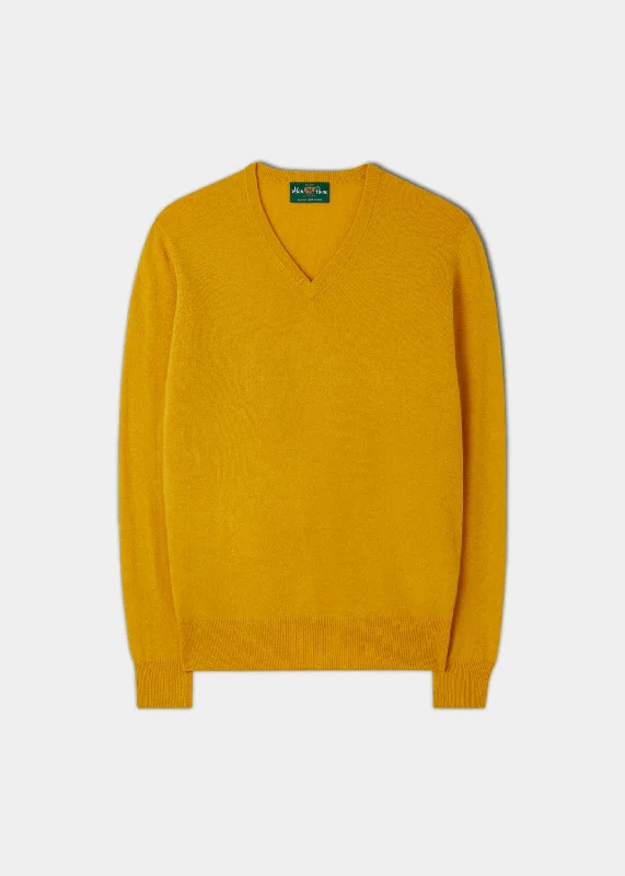 Men's Geelong Lambswool Vee Neck Jumper in Honeybee - Regular Fit