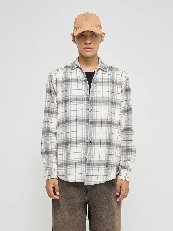 Nuon Grey Checkered Relaxed-Fit Shirt